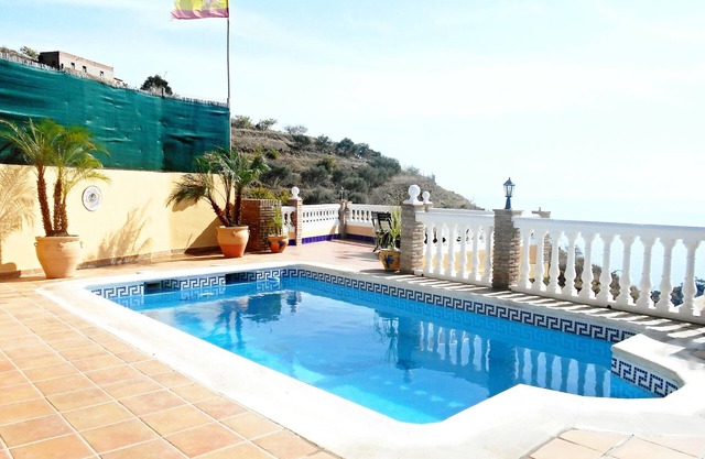 VILLA GARCIA CASTILLO