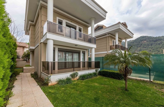 Villa Gunes 2 Icmeler (shared pool)