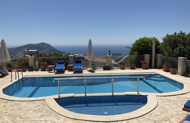 Villa Hilal, luxury villa, large private pool, amazing panoramic views.