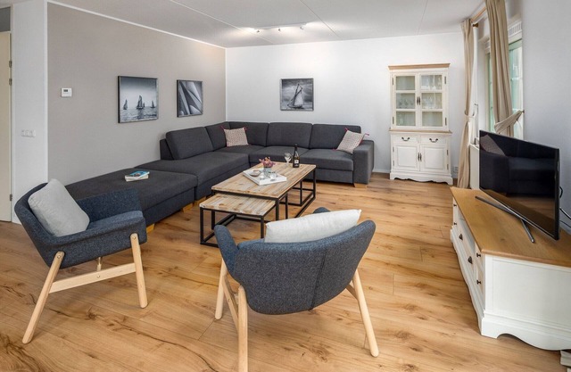 Villa in Banjaard near North Sea Beach
