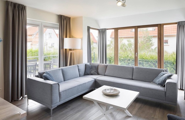 Villa in Breeduyn Village with Garden
