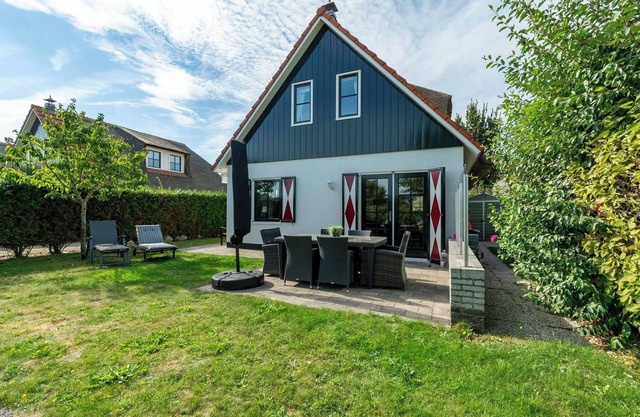 Villa in Callantsoog near Beach & Sea