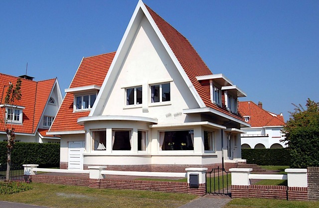 Villa in De Haan near Beach with Sauna
