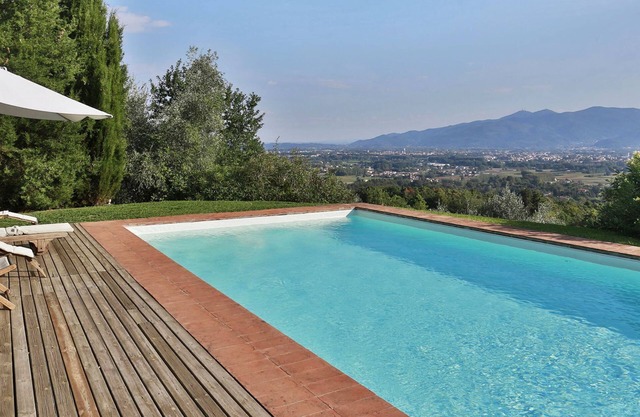 Villa in Mutigliano with 3 bedrooms sleeps 6