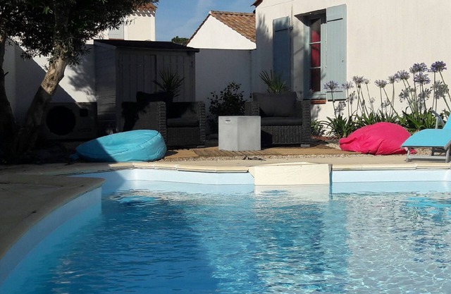 Villa in Saint de monts with pool heating and free WIFI in the house