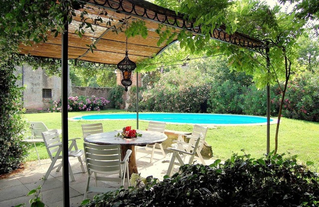 Villa in Venice with Private Pool & Park