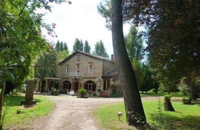 Villa Tirotti - Splendid 1940s villa surrounded by greenery