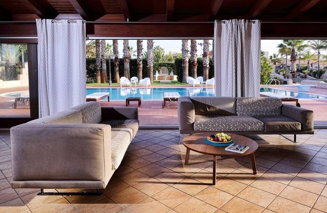 Villa Piazza - Private villa with pool near beach