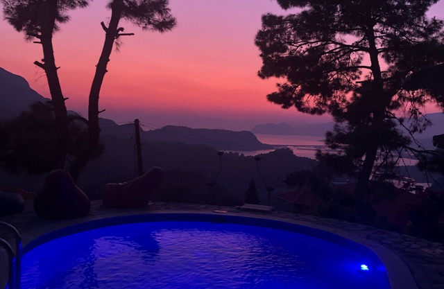 Villa kaplumba, 3 bed villa in village setting with views