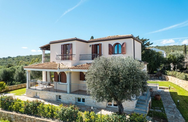 Villa Kora 4 - home with garden near the beaches