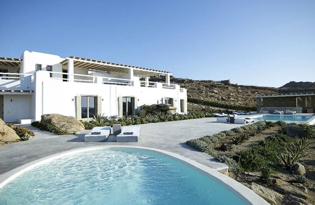 Villa Kyros II - Eight Bedroom Villa, Sleeps 16