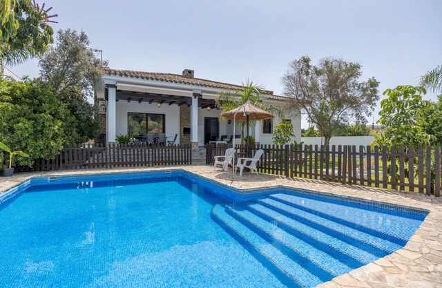 Villa 'La Marisma' with Wi-Fi and Air Conditioning