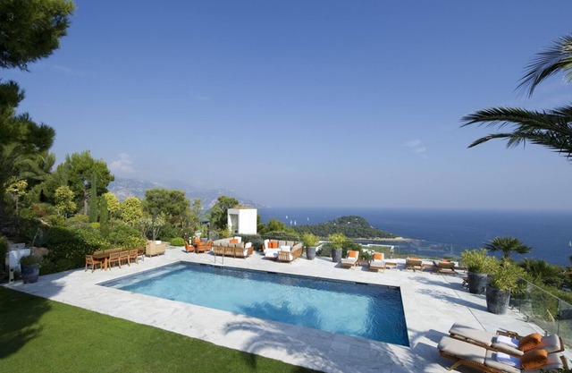 Villa Le Cap - Seven Bedroom Villa, Sleeps 14