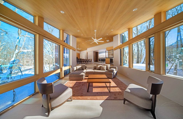 Villa Lily