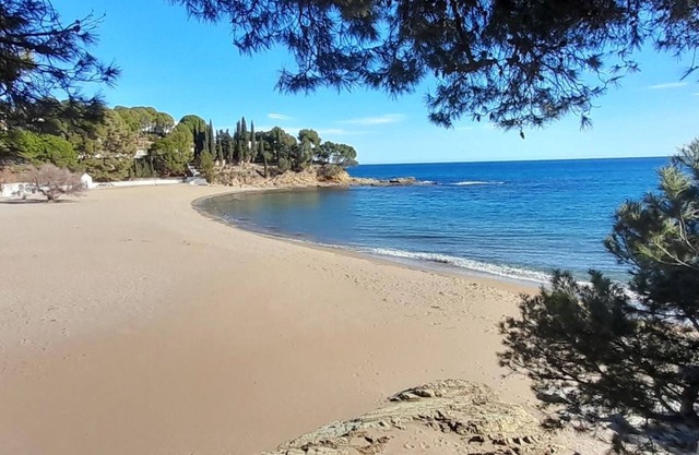 Villa Llançà, 5 bedrooms, 12 persons