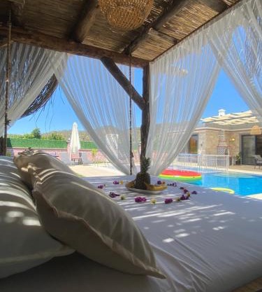 Villa lory house and sea view houses