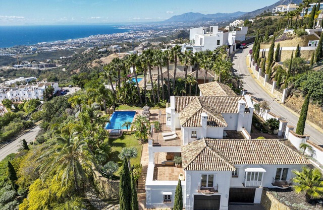Villa Los Monteros