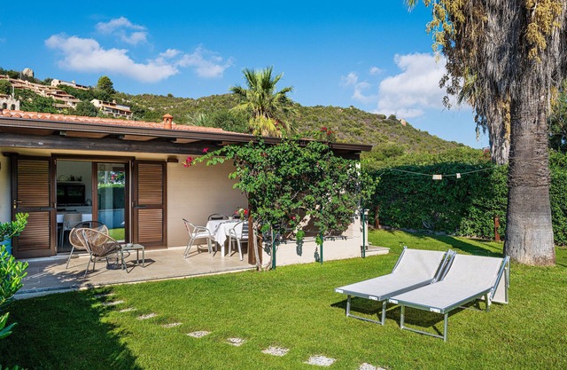 Villa 'Ludovica' with Private Terrace, Wi-Fi and Air Conditioning