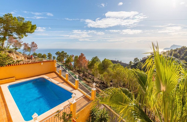 Villa 'Macondo Altea Hills' with Sea View, Wi-Fi and Air Conditioning