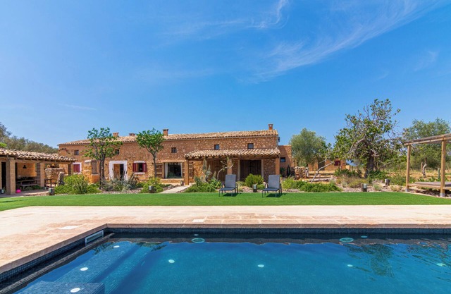 Villa 'Mallorca Can Cortana,piscina' with Private Pool, Wi-Fi and Air Conditioning
