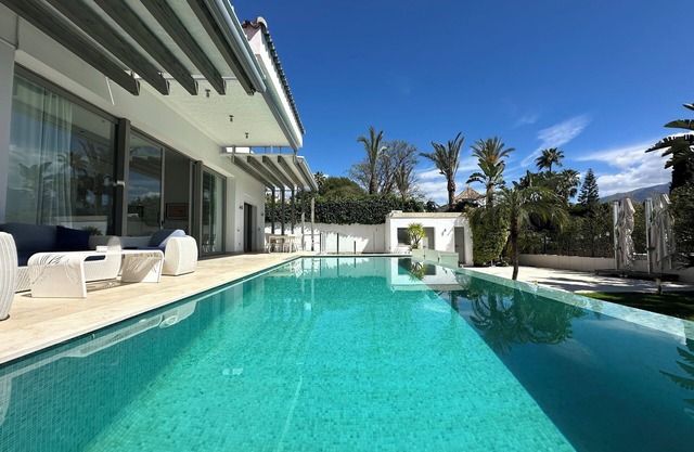 Villa Marbella 5 bedrooms, Pool, 8min Puerto Banús & Beach