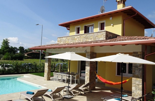 Villa Massimiliano, with private heated pool and garden