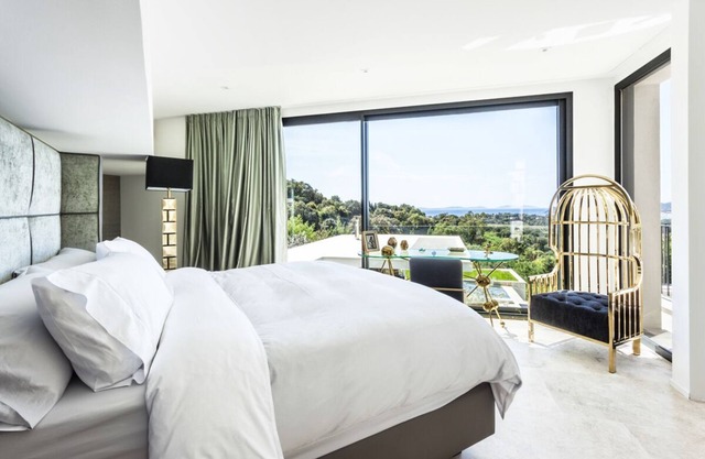 Villa Mer Et Pierre - Ten Bedroom Villa, Sleeps 20