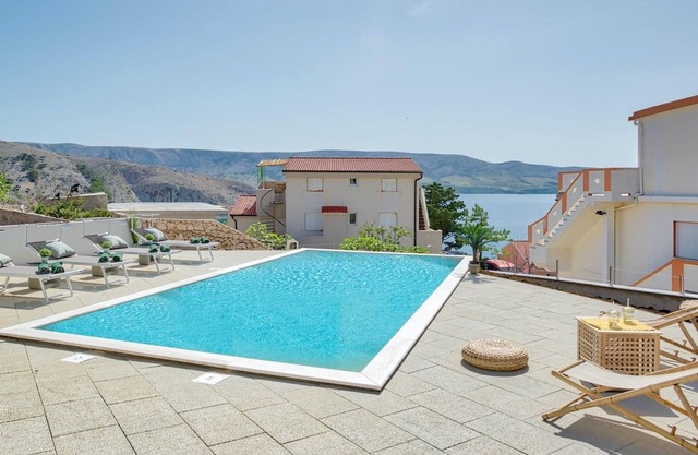Villa Mimosa with Pool