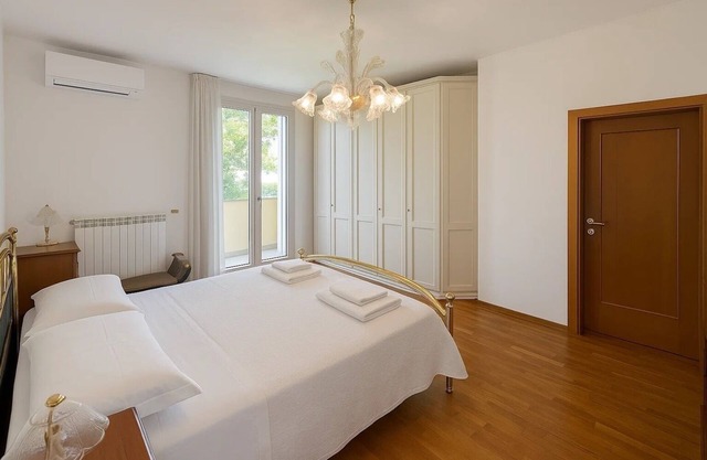 Villa Monaco: Double Room in Villa with Pool, Hot Tub