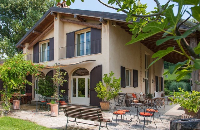 Villa Monia - Four Bedroom Villa, Sleeps 8