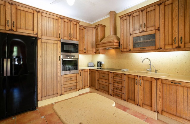 Villa Mopsi with Pool, Wi-Fi, A/C & Terrace