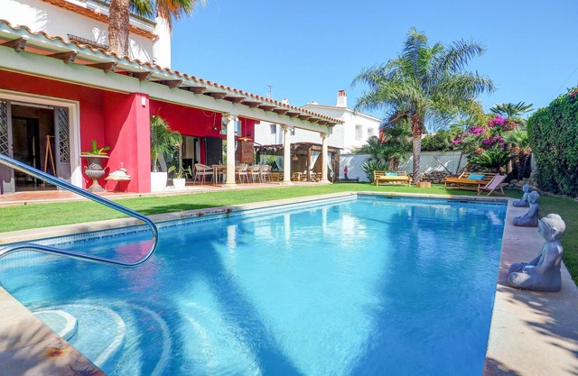 Villa Nirvana by Hello Homes Sitges
