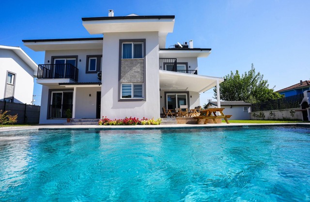 Villa Orkide 4 bedrooms all ensuite