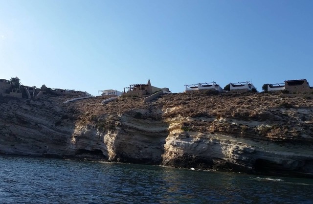 VILLA "ORNELLA" *
