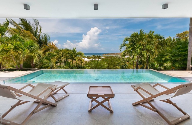 Villa Palm | Ocean View - Located in Wonderful Grand Cul de Sac with Private Pool