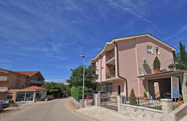 Villa Petra