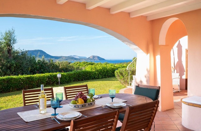 Villa Pogelia – sea view, pool, family-friendly stay