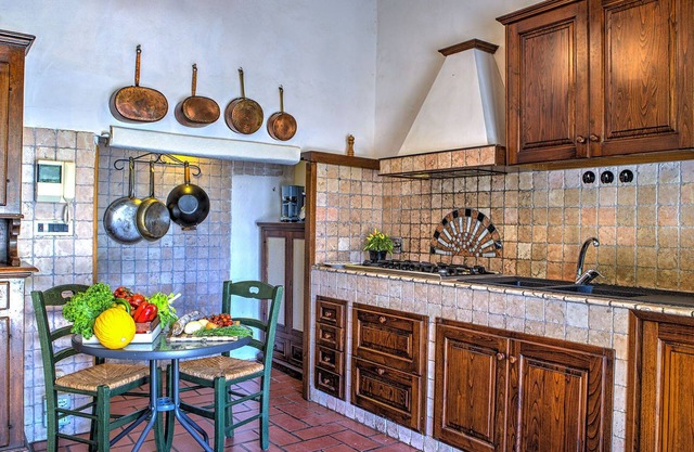 Villa Poggiente 15+2, Emma Villas