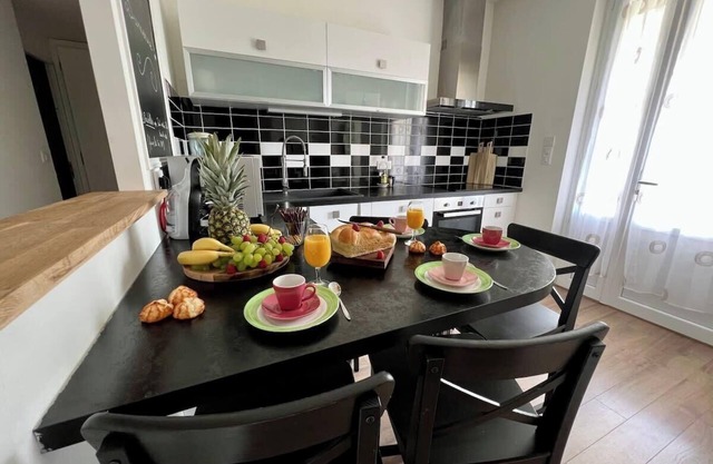 Villa Quintel -Proche gare & centre -Jardin/Balcon