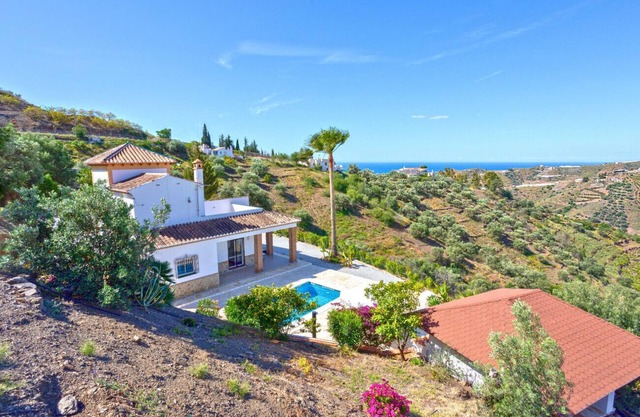 Villa Regazo Andaluz | Villa with Private Pool within 15 minutes of sea in Andalusia