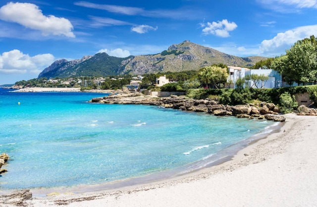 Villa Roure - Four Bedroom Villa, Sleeps 7