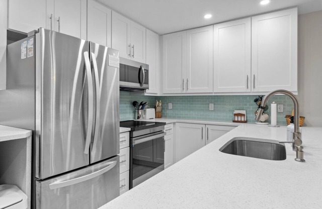 Villa Sanibel 2D: Ground-Floor with Pool View & Direct Beach Access