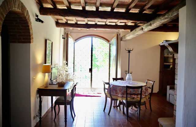 Villa Santa Maddalena-ground floor- pool at 500 m in San Giovanni farmhouse