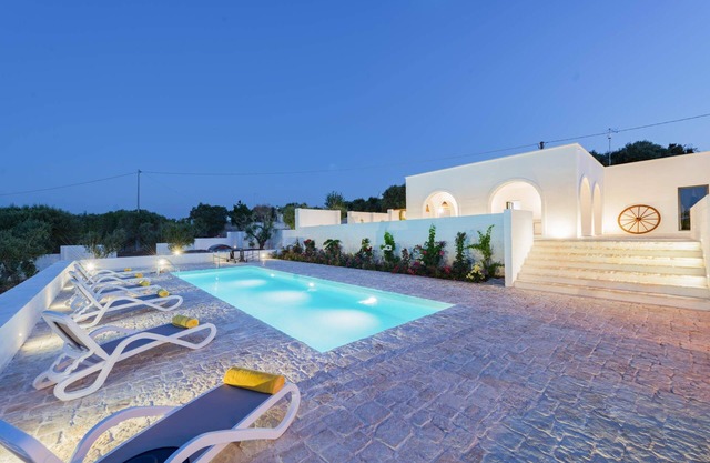 Villa Sarah by Villa Plus