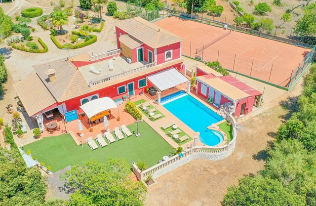 Villa Segundo with private pool, tennis and ping-pong court