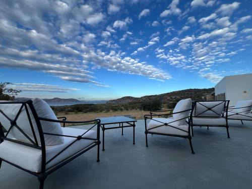 Villa Serene By Milos Concierge