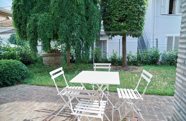 Villa Simonetta - Two Bedroom House, Sleeps 4