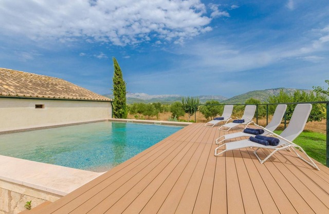 Villa 'Son Sabater Es Moli Nou' with Private Pool, Private Terrace and Wi-Fi