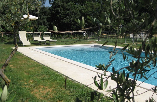 Villa stile shabby chic campagna Toscana a Cortona piscina privata
