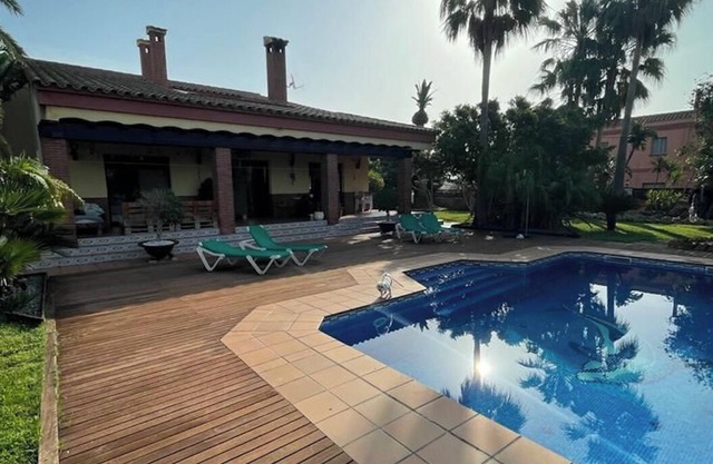 Villa Traveling Soul, suitable for nature lovers. 200m from the Ebro River
